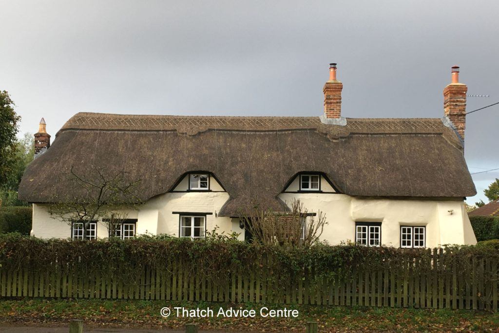 Listed Heritage Magazine Issue 129 picture for article from Thatch Advice Centre